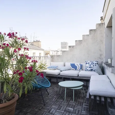Superb With Sunny Terrace Paris